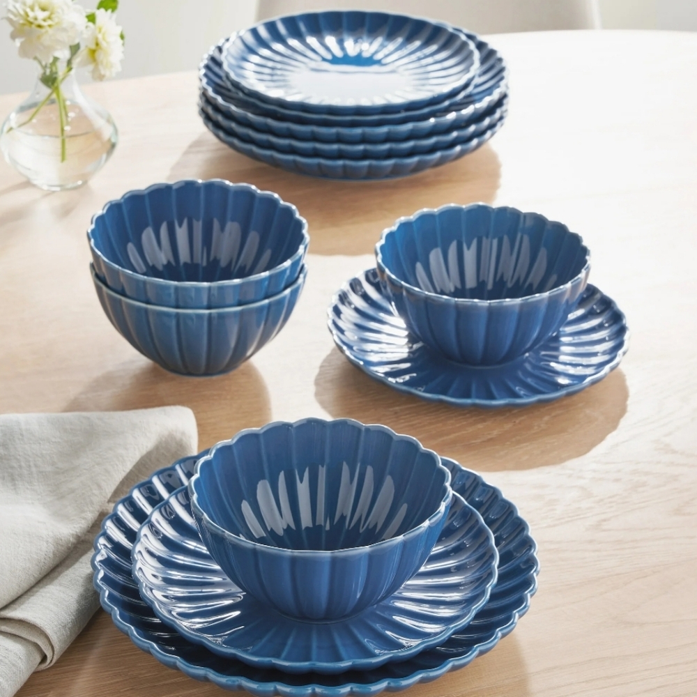 💕 Pioneer Woman Colette Blue 12 Piece  Dinnerware Set